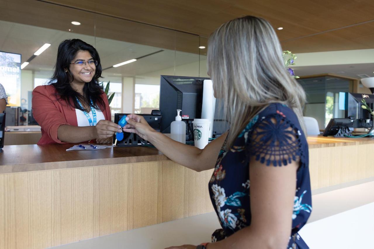 Хостел Ubc Okanagan Campus Келоуна Экстерьер фото